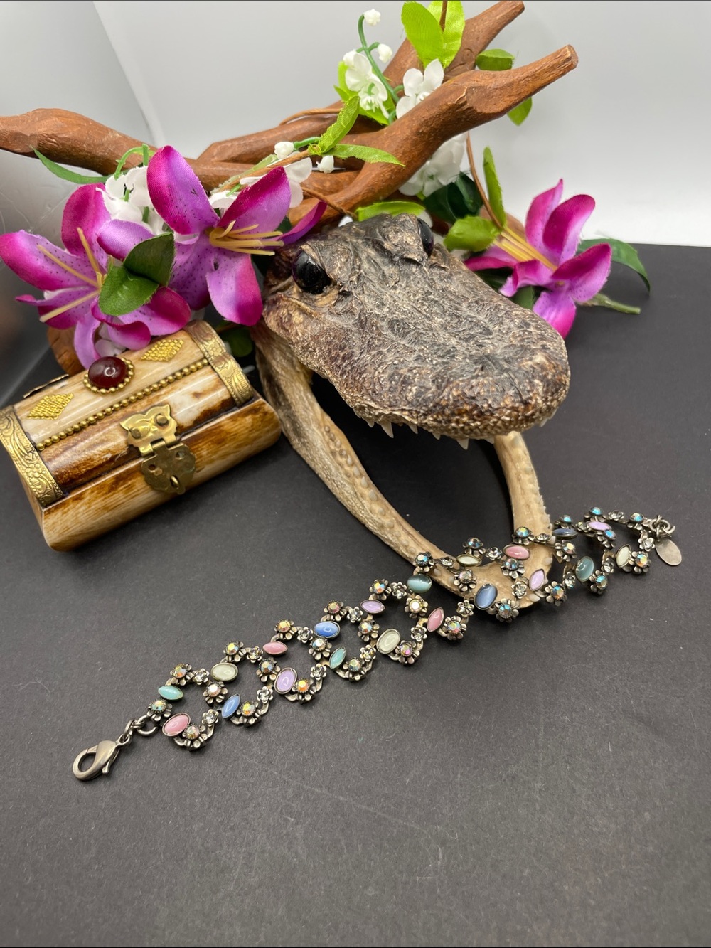Sorrelli floral bracelet size 6.5-7